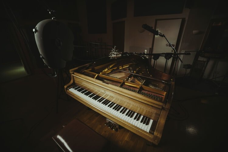喷火Spitfire Audio推出钢琴音色：Intimate Grand Piano-